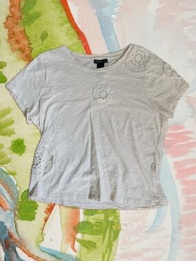 White Short-Sleeve Tee with Crochet Appliqué